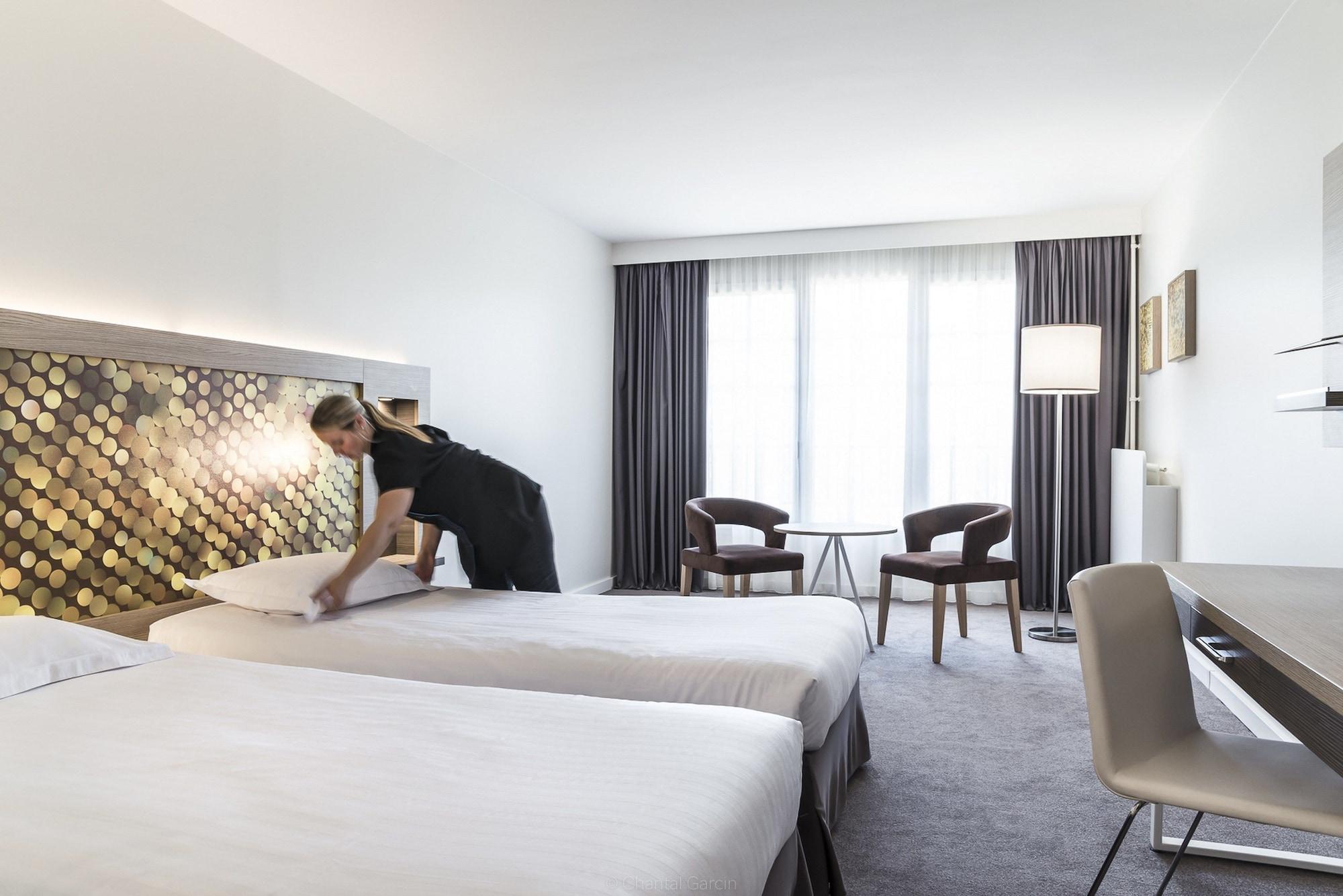 Hotel Du Parc อาร์เดอโล-ปลาจ ภายนอก รูปภาพ